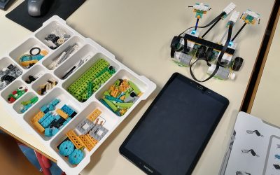 Popestrimo šolo – LEGO WEDO 2.0 – počitniške dejavnosti